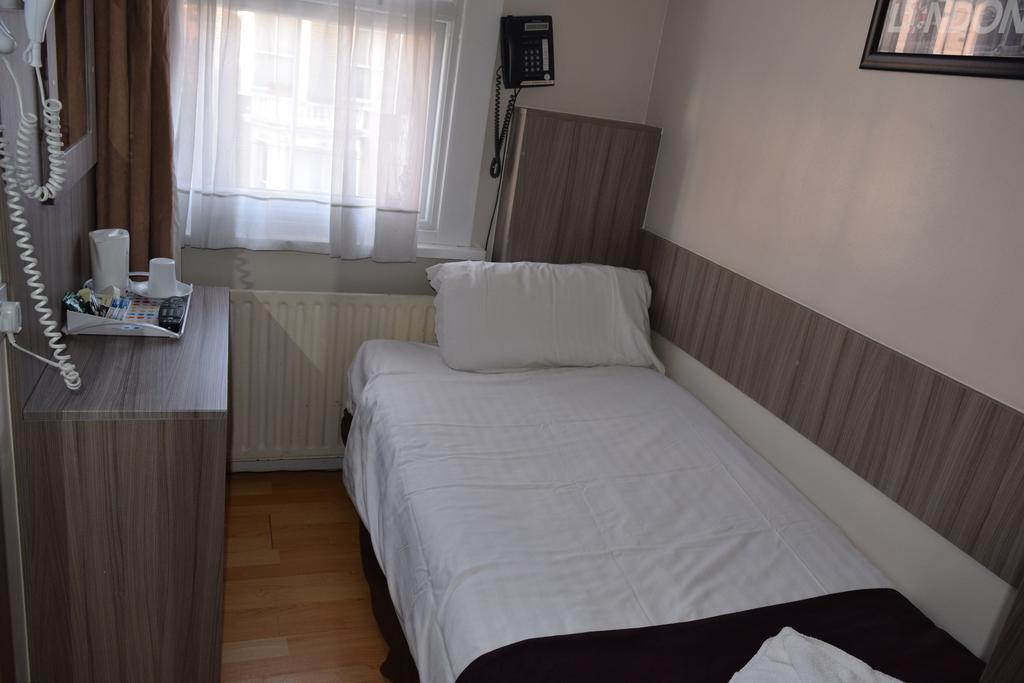 Holland Park Grove Hotel London Room photo